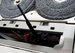 Bir ayakkabı bağı Qrevo Curv 2 Pro'nun kurbanı oldu