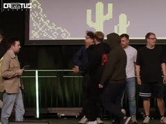 MAUschine'in Spidergum'a yumruk attığı klibin ekran görüntüsü