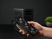 Minisforum MS-02 Ultra Mini PC, düşük profilli GPU'ları barındırabilir.