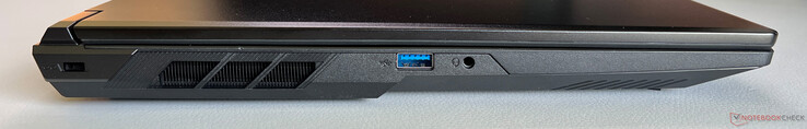 Sol: USB-A 3.2 Gen.1 (5 GBit/s), 3,5 mm ses jakı