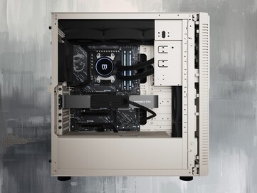 Maingear Retro98 RTX 5090 ile önceden oluşturulmuş oyun bilgisayarı gösterilmektedir (Görsel kaynağı: Maingear PR, düzenlemelerle)