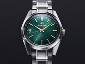 Resimde görülen 2024 model Grand Seiko SBGW319.