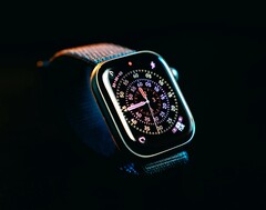 Huawei, Apple Watch’u HarmonyOS’e bağlamaya çalışıyor.