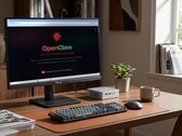 Asus Ascent QN10, ultra kompakt bir tasarımda 80 TOPS'a kadar yapay zeka işleme kapasitesine sahiptir.