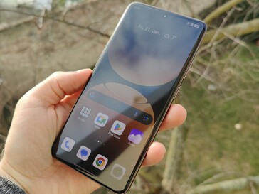 Realme GT7 Pro test akıllı telefonu (Görsel kaynağı: Marcus Herbrich)