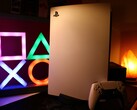 Sony, orijinal PS5 oyun konsolunu Kasım 2020'de 499 dolardan piyasaya sürdü.