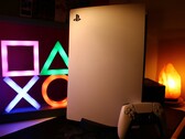 Sony, orijinal PS5 oyun konsolunu Kasım 2020'de 499 dolardan piyasaya sürdü.