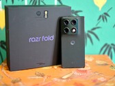 Razr Fold, bol miktarda pil kapasitesi sunar ve diğer alanlarda da etkileyicidir.