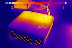 HP ZGX Nano G1n AI İstasyonu ön yüzü