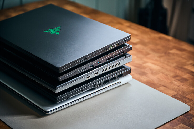 Razer Blade 16 (Kart okuyucu, USB-C, USB-A, HDMI 2.1), XMG Neo 16 (Kart okuyucu, 2 x USB-A), ROG Scar 16 (2 x USB-A), Legion Pro 7 (ses jakı, kamera kapatma anahtarı, USB-A)