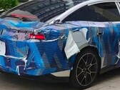 BYD hayran topluluğu Di Fen Zhi Jia tarafından fotoğraflanan, kamuflajlı 3. nesil BYD Han prototipi