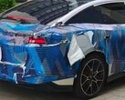 BYD hayran topluluğu Di Fen Zhi Jia tarafından fotoğraflanan, kamuflajlı 3. nesil BYD Han prototipi