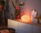 Philips Hue Flourish Masa lambası