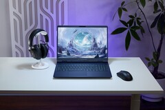 Alienware 16X Aurora parlama önleyici OLED ekrana sahiptir.