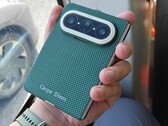 Xiaomi Mix Fold 5'in (diğer adıyla Xiaomi 18 Fold) Huawei Pura X Max ve Apple iPhone Ultra'dan ilham alacağı bildiriliyor.