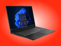 Lenovo V15 Gen 6 AMN, 1,6 kg ağırlığındadır ve yerleşik bir sayısal tuş takımına sahiptir.