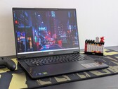 MSI Stealth 18 HX AI dizüstü bilgisayar incelemesi: Şimdiye kadarki en taşınabilir 18 inç oyuncu bilgisayarı