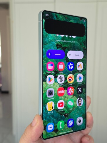 ... yakındaki insanlar için karartılabilir.