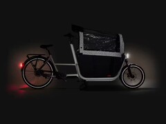 Decathlon'un Btwin F900E kargo bisikleti artık Kutup Beyazı renginde (resimde) mevcut. (Resim kaynağı: Decathlon)