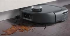 Eufy HydroJet E35, Anker'in piyasaya sürdüğü iki yeni robot süpürgeden biridir.