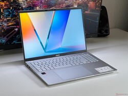 Vivobook S16 uygun fiyatlı iyi bir ofis dizüstü bilgisayarıdır