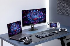Asus XG27UCMG oyun monitörü ve çeşitli Asus elektronik ürünleri