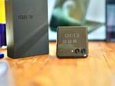 Motorola Razr+ 2026 (Razr 70 Plus), bazı alanlarda kaliteden ödün verse de yine de yüksek kaliteli bir his veriyor.