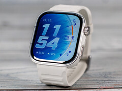 Watch Fit 5 Pro'nun AB'deki fiyatı 299 €'dur. Resimde: akıllı saatin ön yüzü.