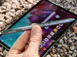 Lenovo Tab Pen küçük AAAA piller kullanır