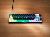 Razer Reclusa X Mini 65, 49,99 $ fiyatıyla rekabetçi teknik özellikler sunuyor.