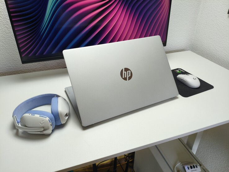 HP OmniBook 3 17