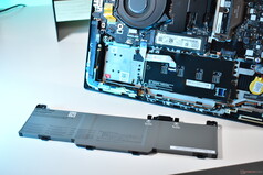 Lenovo ThinkPad T14 Gen 7: Pil çıkarıldı