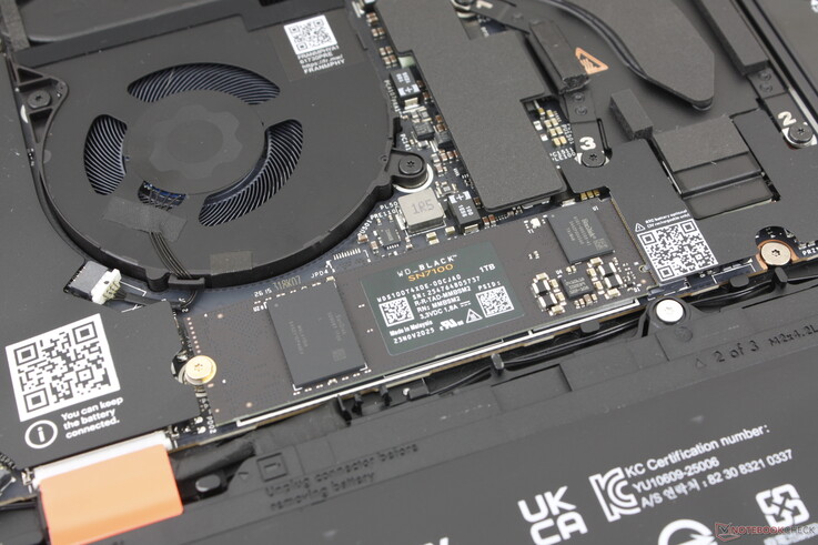 Yalnızca tek bir M.2 2280 SSD'yi destekler
