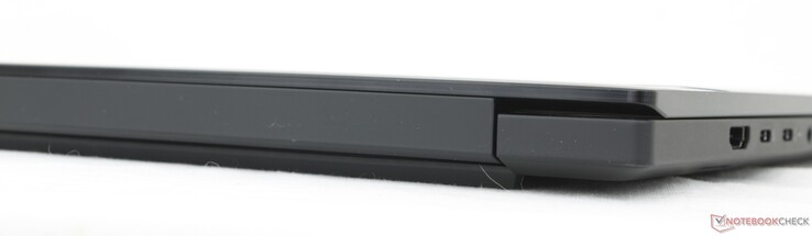 Arka taraf: Bağlantı noktası yok