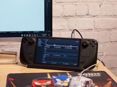 Yeni HelixSR modu sayesinde Cyberpunk 2077'nin Steam Deck'te 90 FPS'ye kadar çalıştığı bildiriliyor.
