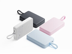 Qi2.2'yi desteklemeyen powerbank dört renkte sunuluyor (resimde görüldüğü gibi)