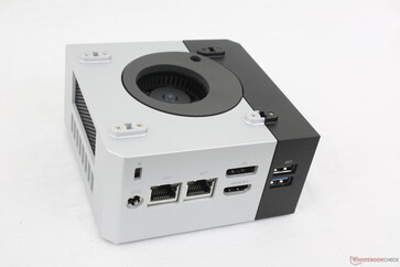 Dış metal kapak çıkarılmış alt kısım