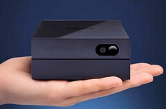 Lenovo'nun en yeni mini bilgisayarı bir ARM yongası kullanıyor.