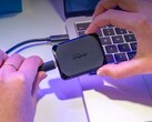 Resimde görülen Crucial X10 Pro harici SSD