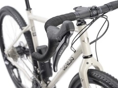 Croix De Fer 60, yeni bir e-gravel bisikletidir