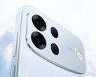 Oppo A7 Pro Max (resimde görülen), A6 Pro'dan daha da büyük bir bataryaya sahiptir.
