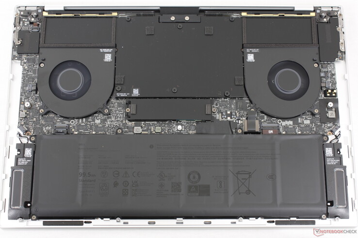 Dell 16 Premium DA16250 dahili parçalar