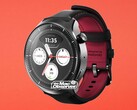 Moto Watch Ultra, suya dayanıklı paslanmaz çelik bir kasaya sahiptir.