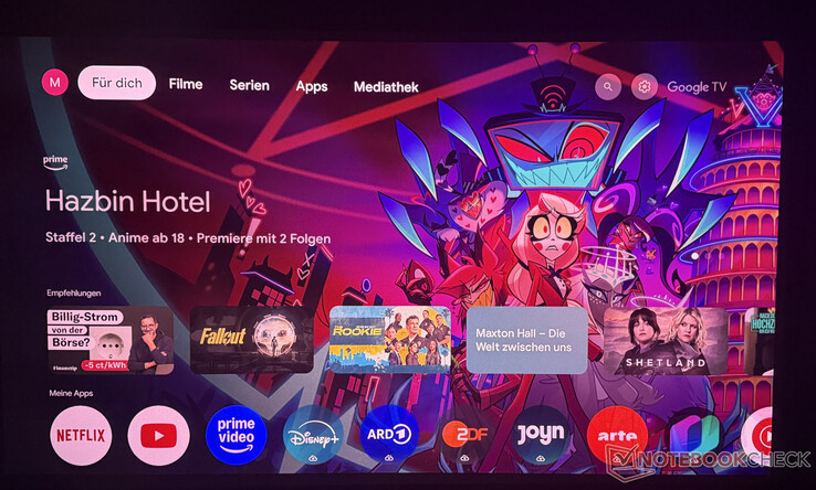 Tanıdık Google TV kullanıcı arayüzü bu lazer projektörde de mevcuttur