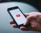 YouTube Premium olmadan arka planda oynatmayı etkinleştiren tarayıcı geçici çözümleri artık aktif olarak engelleniyor.