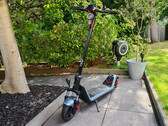 Konfor ve menzile sahip akıllı şehir scooterı - NIU KQi300x incelemesi