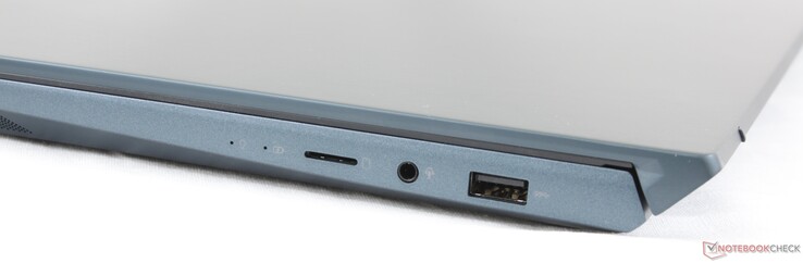 Right: MicroSD reader, 3.5 mm combo audio, USB 3.1 Gen. 1 Type-A