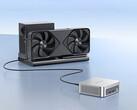 Peladn WO5'te bir USB4 bağlantı noktası var. Görselde: eGPU kurulumuna bağlanmış mini PC.