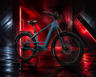 Monarc Tracer, Bafang 750 W arka göbek motoruna sahiptir