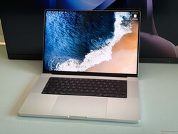 %92,4 inceleme puanı: Apple MacBook Pro 16 (2026, M5 Max SoC)